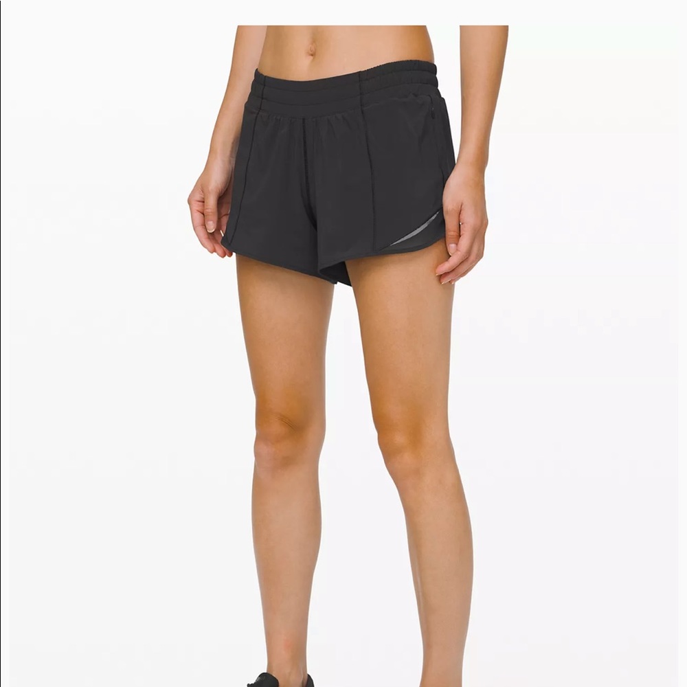 Lululemon Hotty Hot Short 4”